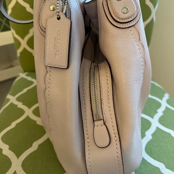 Coach Scalloped Edie 31 Polished Pebble Leather
Shoulder Bag - Picture 5 of 7